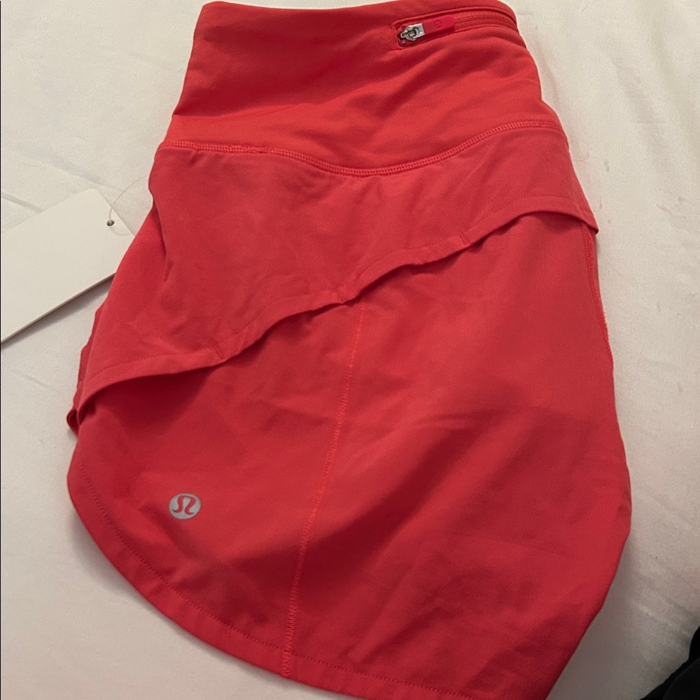 Lululemon Speed up short 4 inch lined